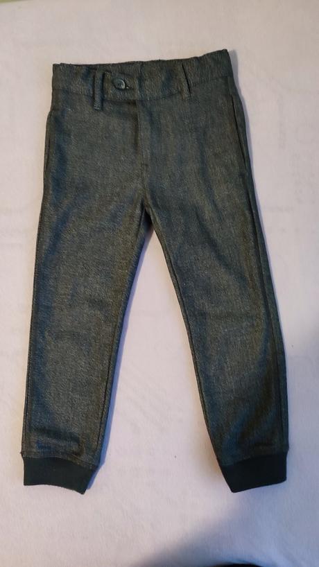 Chlapčensky oblek, 110