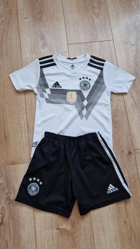 Súprava futbalová veľ. 98 cm., adidas,98