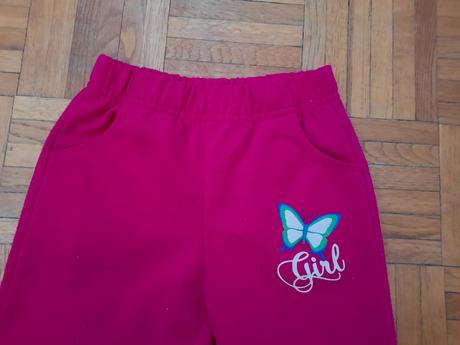 Dievčenské tepláky, 110