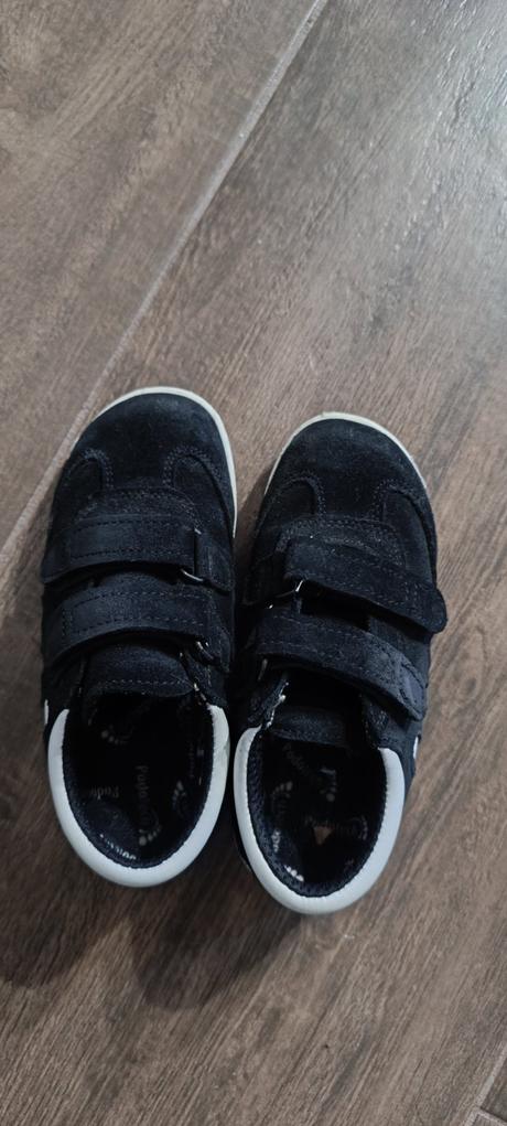 Kožené tenisky, 26