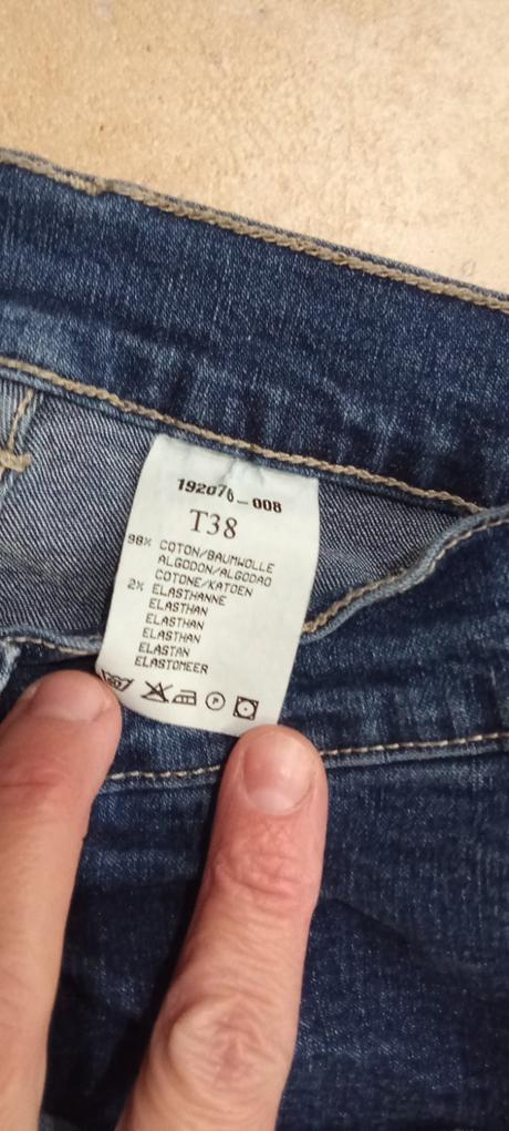 Krásne rifle s vysokým pásom, 38