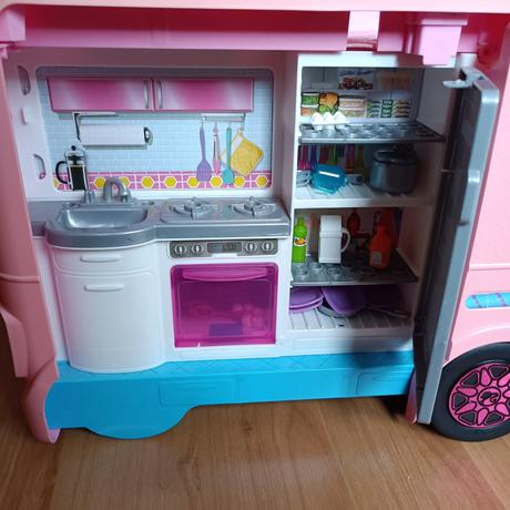 Barbie karavan,