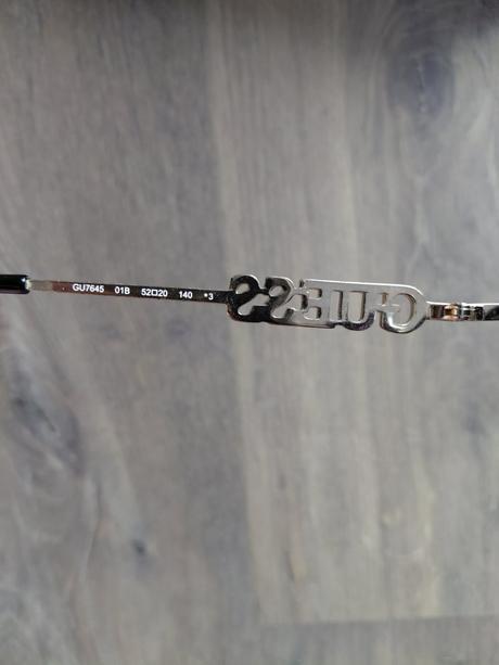 Okuliare guess, guess