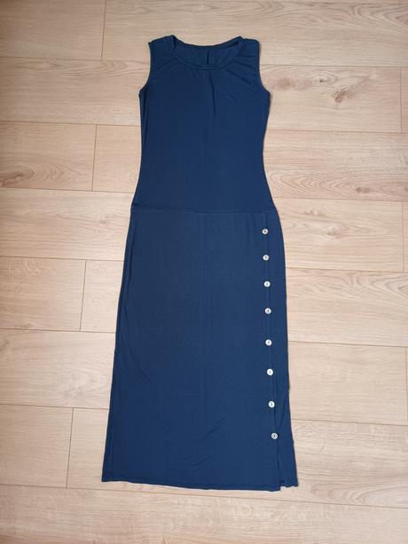 Balík dámskeho oblečenia, 37