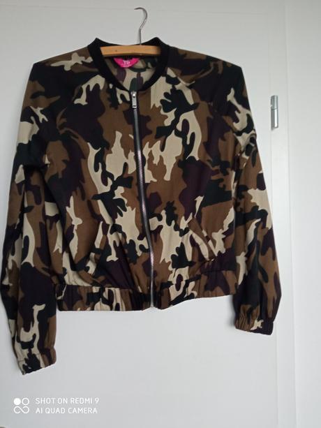 Tenká bundička, 152