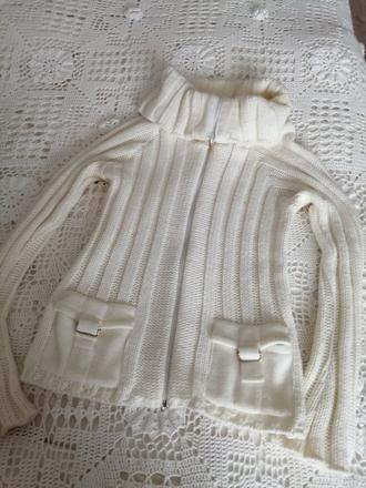 Biely sveter, xl