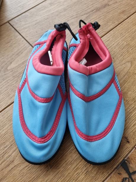 Topanky do vody 33, 33