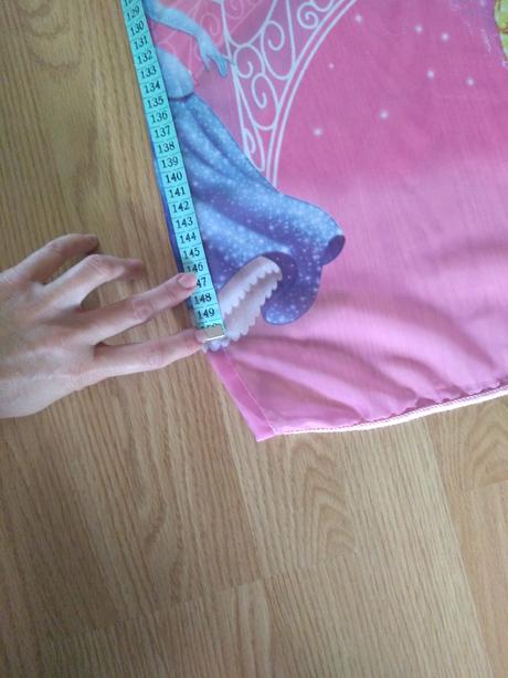 Záclona s princeznami, 