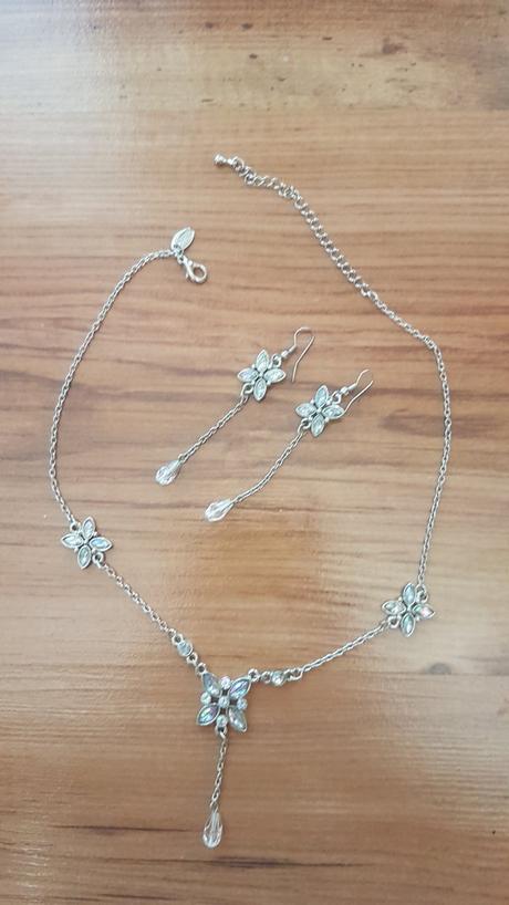 Náhrdelník+ náušnice, 