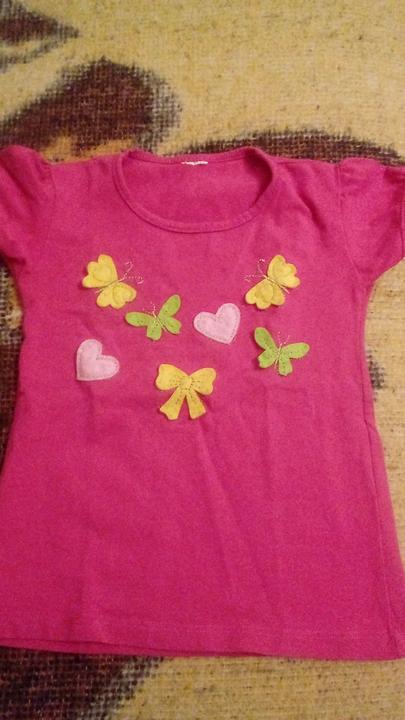 Tričko s aplikáciou motýľov,masli,srdiecok, 98