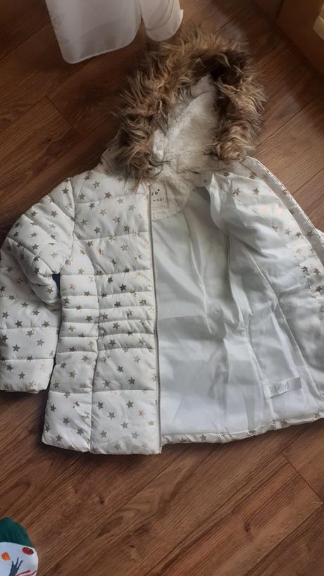 Predam  vetrovku na zimu, f&f,134