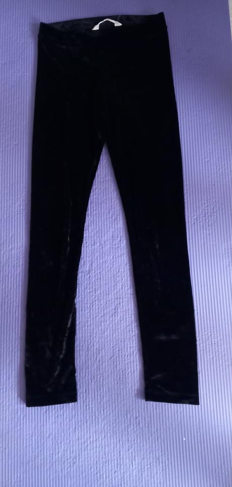 Predám dievčenské nohavice veľ. 140-146 cm, h&m,140