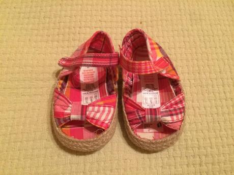 Dievcenske capacky - sandalky, f&f,17