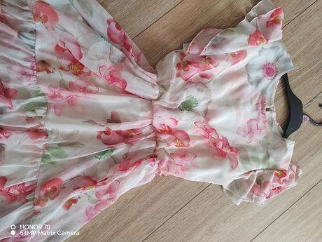 Ľahučké letné šaty, 152