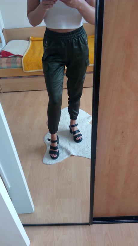 Zara nohavice lesklé, zara,s