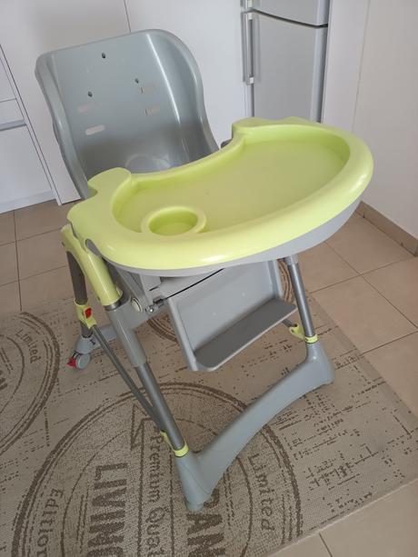 Detská jedálenská stolička, 