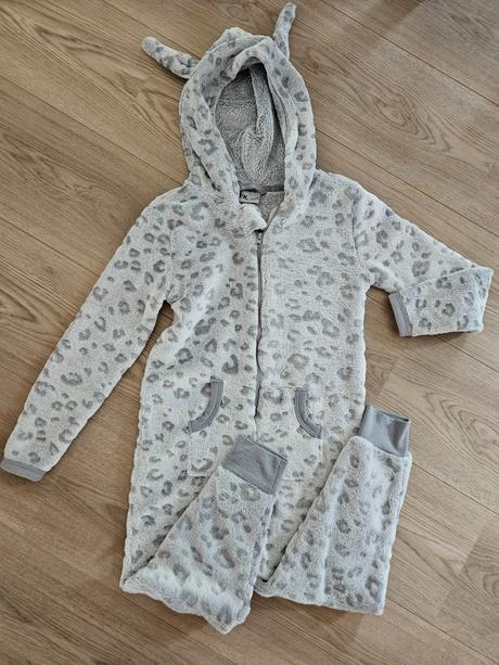 Teplučký overal na spanie, 128