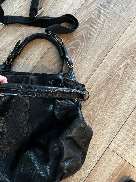 Väčšia celokožená kabelka, ecco