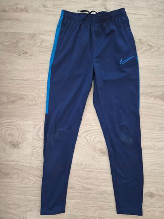 Tepláky, nike,152