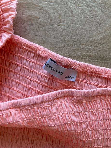 Šaty top stav, reserved,134