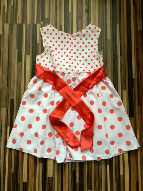 Slávnostné šaty, 116