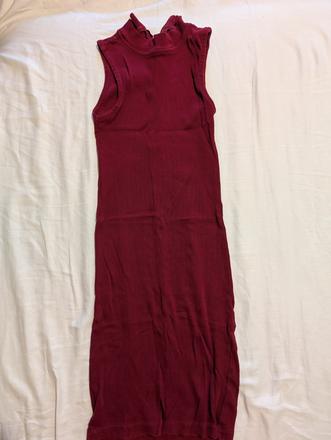 Vrubkovane saty, reserved,xs