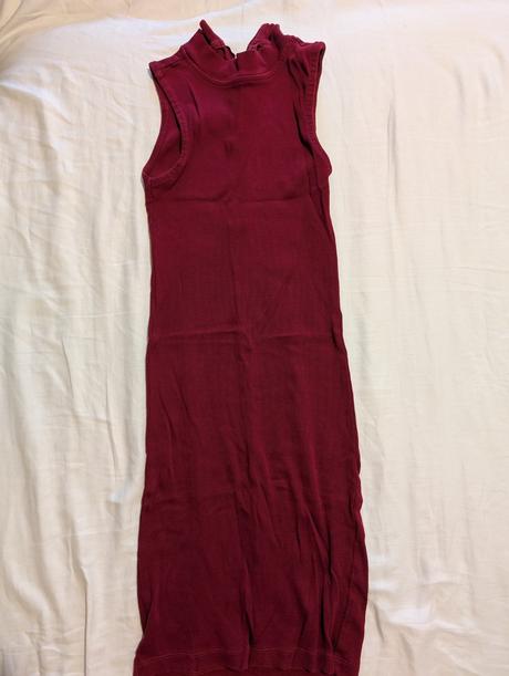 Vrubkovane saty, reserved,xs