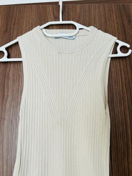 Krásne vrúbkované midi šaty značky bershka, bershka,m