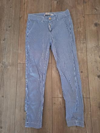 Pasikove nohavice, 28