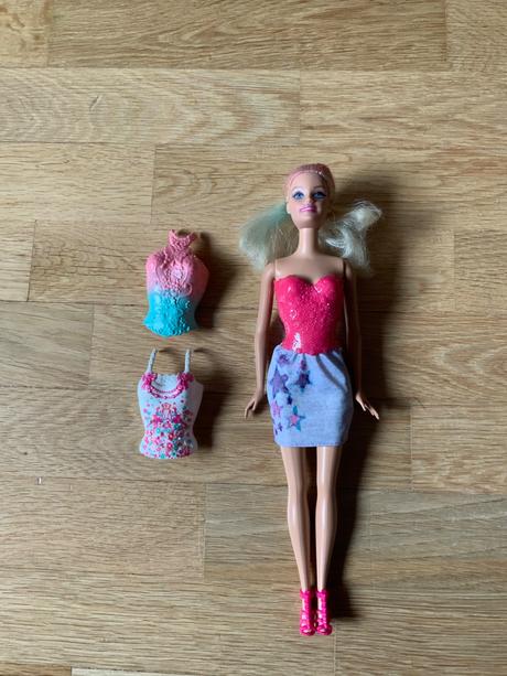 Barbie bábika, 