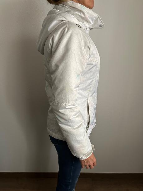 Biela zimná bunda, l