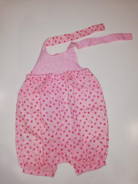 Letny bodkovany overal, 68