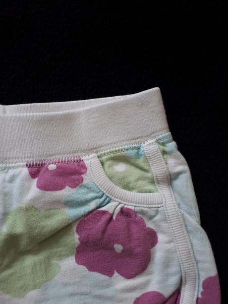 Kvetovane sortky, old navy,92