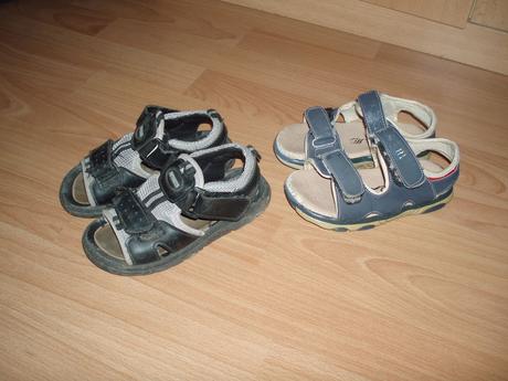 2x sandále, 27
