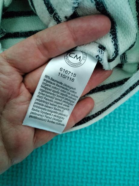 Mikina s lesklými detailmi, tchibo,110