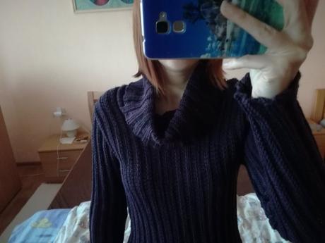 Damsky sveter s rolakom, 