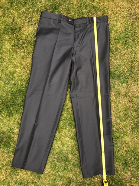 Pánsky čierny oblek, 58