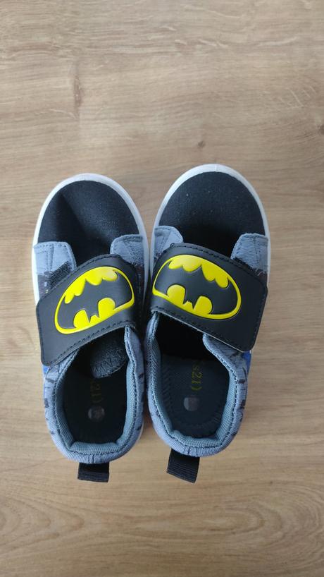 Papučky/tenisky batman, 26
