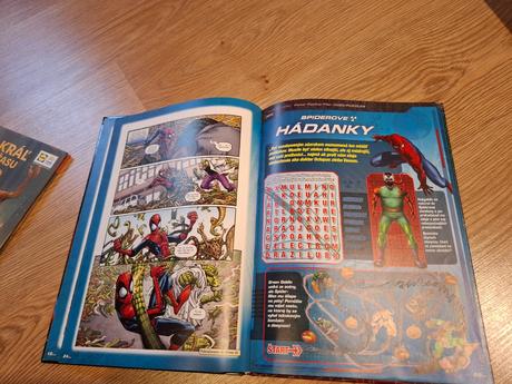Spiderman kniha,
