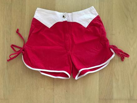 Bavlnené kraťasy, 104