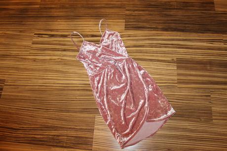 Zamatové šaty new look v. s, new look,s