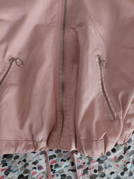 Ľahká prechodná bundička, bershka,s