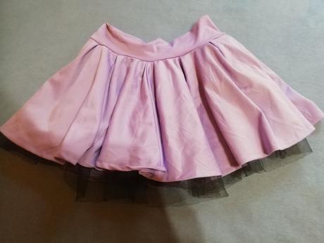 Super točivá suknička, 122