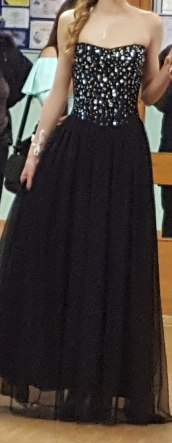 Spoločenské šaty, 36