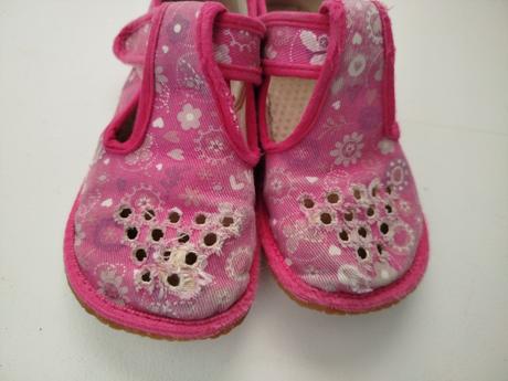 Papučky, beda,27