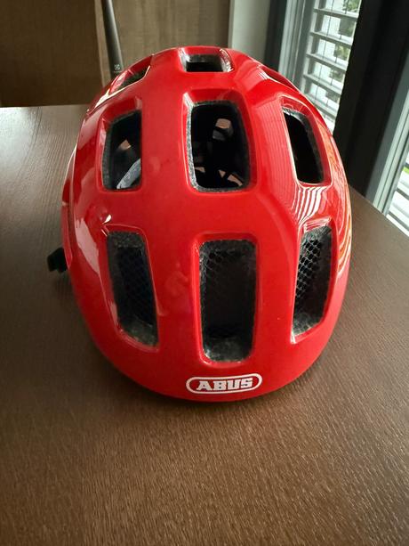 Detská prilba zn. abus, m