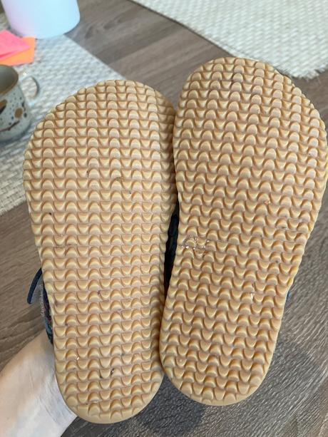 Papucky jonap, jonap,23