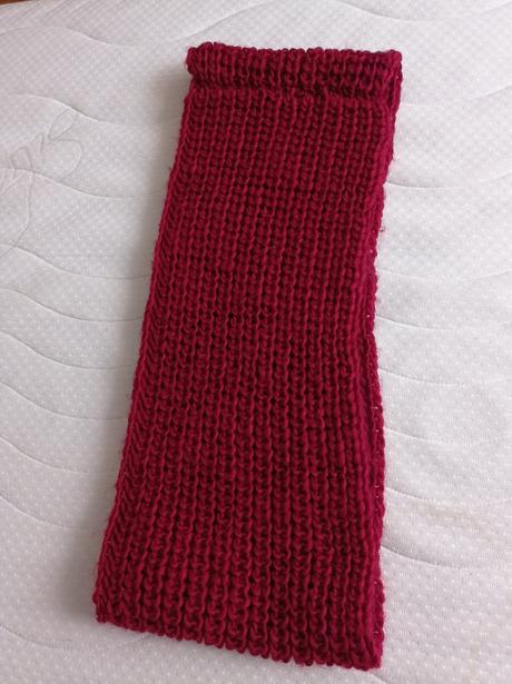 Pletený tunel / nákrčník, 