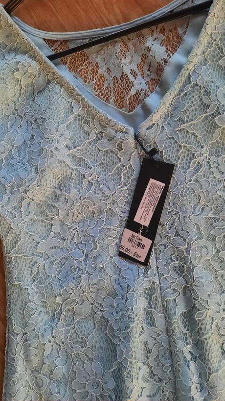 Čipkované šaty nové, 38