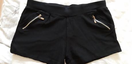 Čierne elastické šortky, l